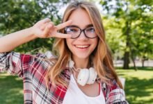 Sports and Vision: Glasses vs Contact Lenses for Active Lifestyles